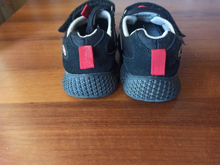 Кросівки 36 розмір