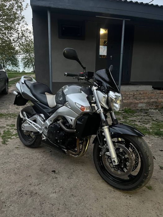 SUZUKI GSR600 2006