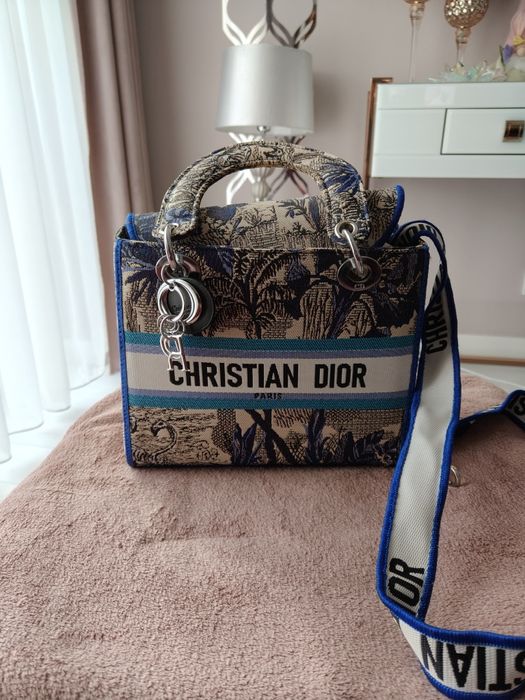 Nowa torebka idealna na sezon wiosna -lato