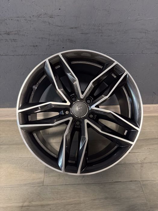 Диски Audi R18 5*112 8j ET45