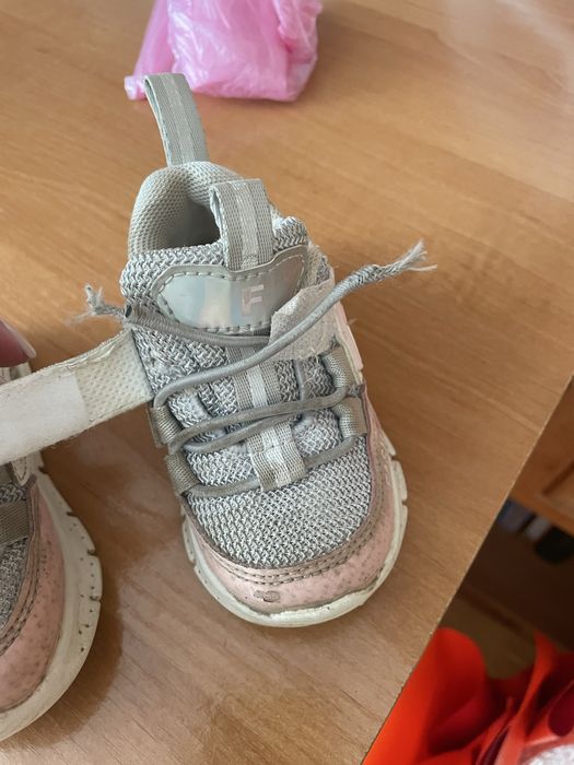 Кросівки для дівчинки