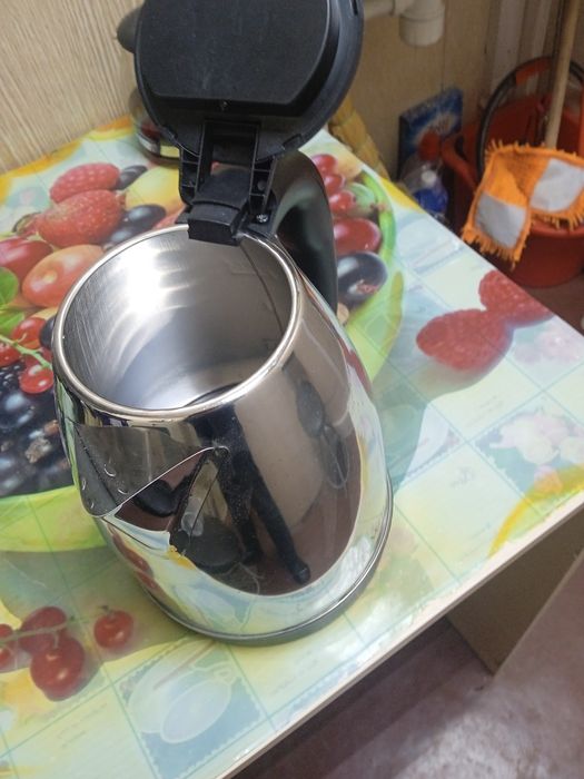 Продам робочі чайники