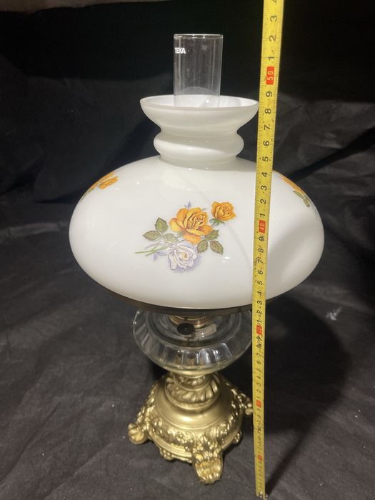 Керосиновая лампа антикварная