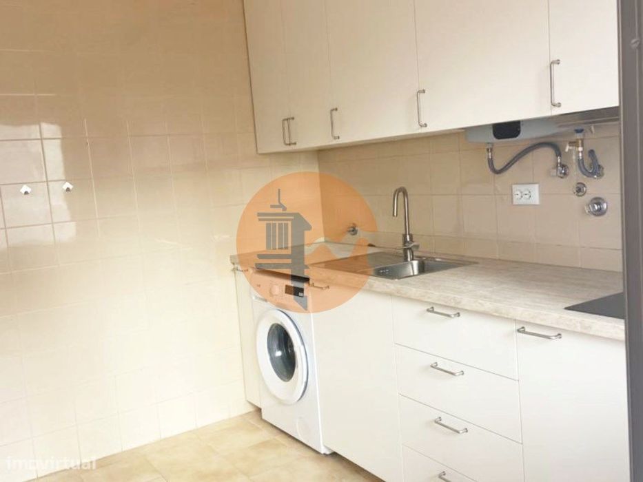 Apartamento T1 para arrendamento de Outubro a Maio