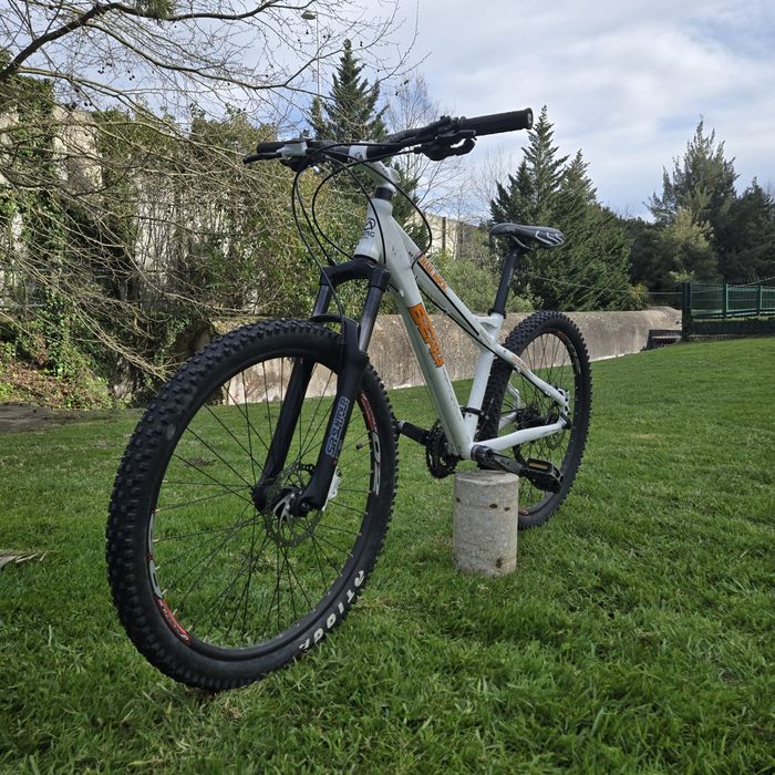 Bicicleta BTT - M/L - Shimano - Travões Hidráulicos - Revisionada
