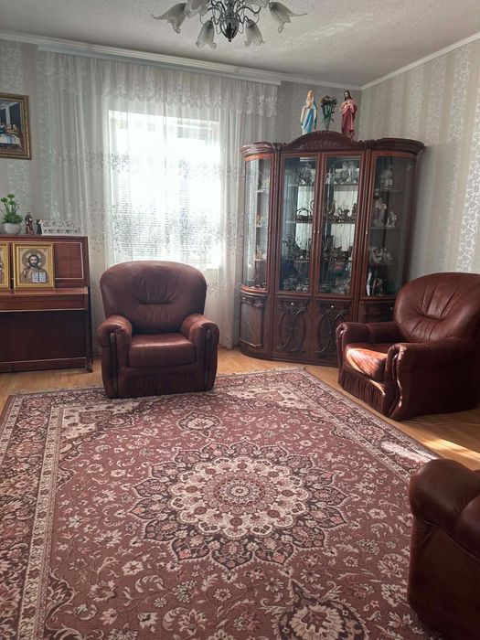 Продам терміново будинок в місті
