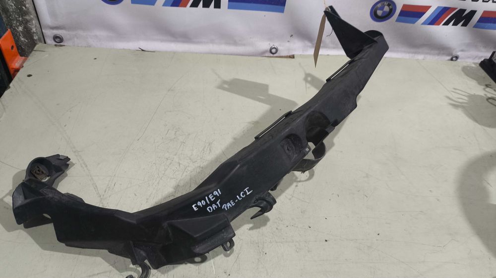 Guia Farol BMW Serie 3 (E90/E91) Direito Pré-LCI 7116.708