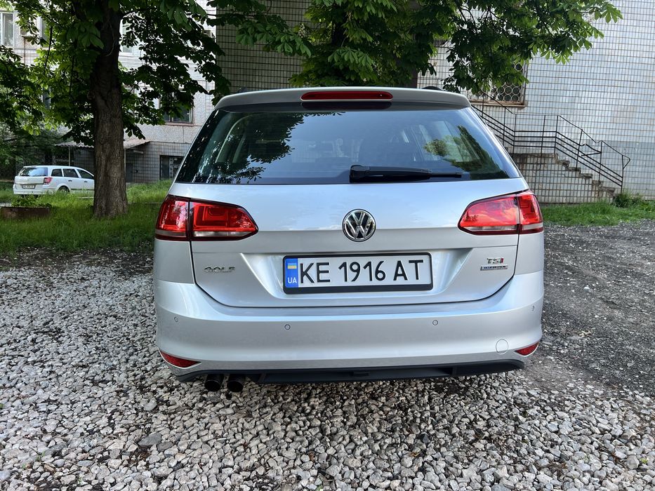 Продам Фольксваген гольф 7 1,4 tsi