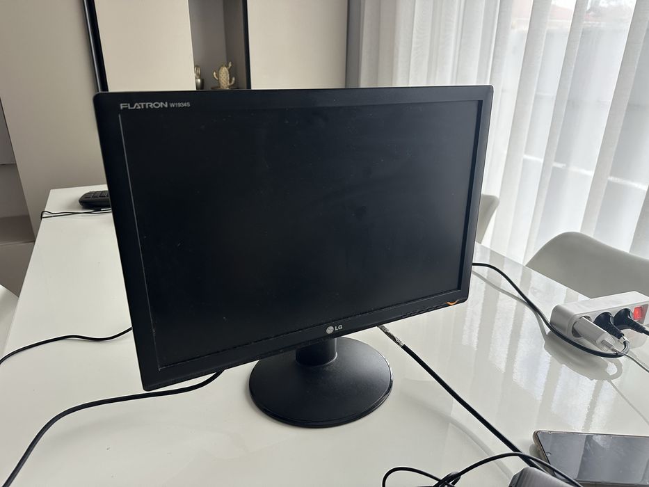 Monitor LG Flatron W1934S