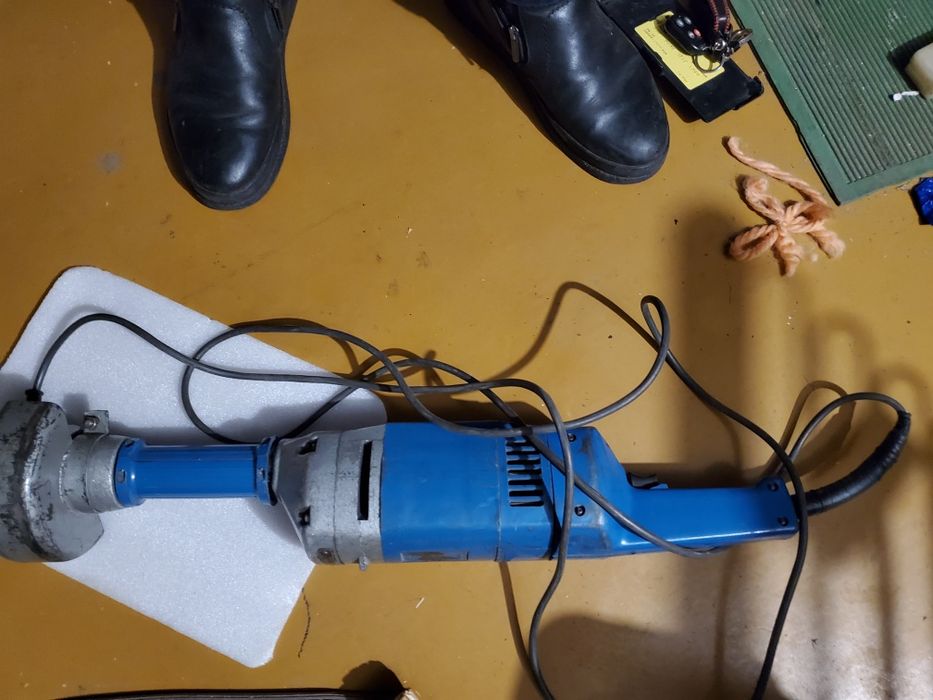 Шлифовальная машина