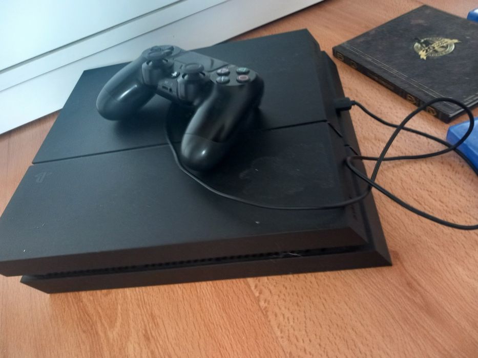 Sony PlayStation 4