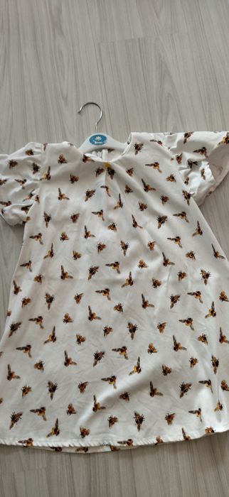 Лот суконь на дівчинку 5 років 3 шт.