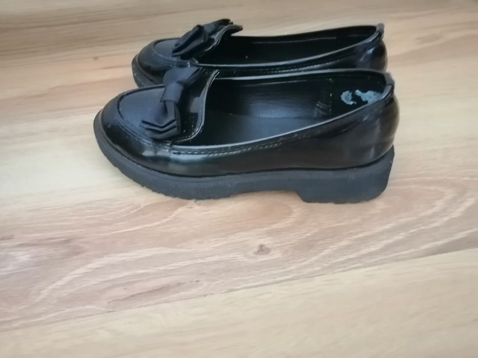 Lakierki dziewczęce rozmiar 32