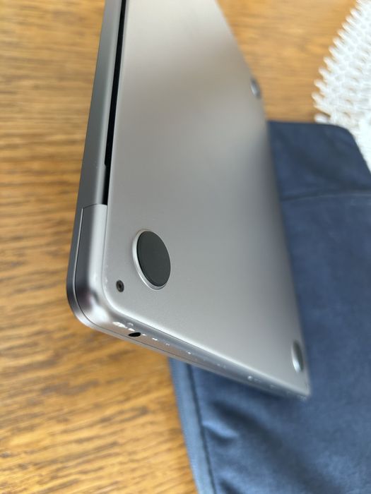 Macbook Air M2 256GB SSD 8GB RAM Space Gray