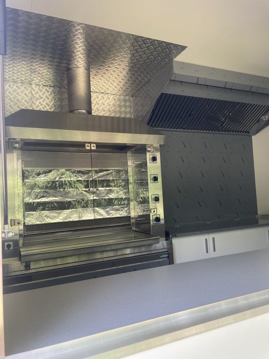 Przyczepa gastronomiczna- kurczak z rożna