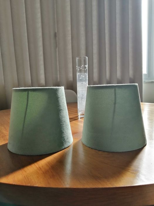 Abajures para candeeiro de mesa em cor verde