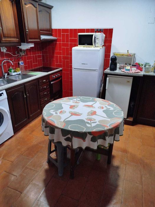 Arrenda-se T1 com terraço em Leiria