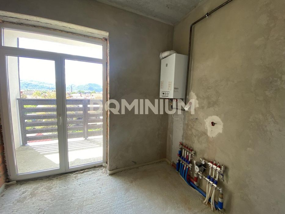 Продається 3 кімнатна квартира в м. Хуст