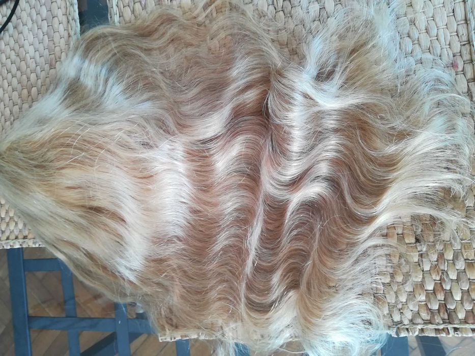 peruka naturalna z włosów ludzkich