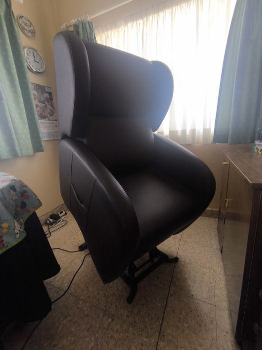 Cadeirão elevatório