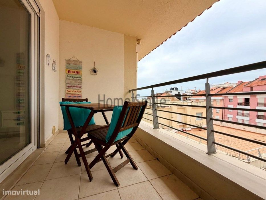 T2+1 . 250 Mts Da Praia. Garagem Box. Piscina