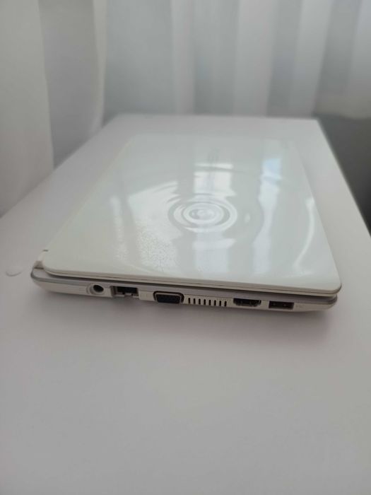 Ноутбук Acer Aspire One D270-26Cws White
