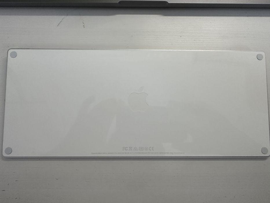 Apple keyboard do spredazy