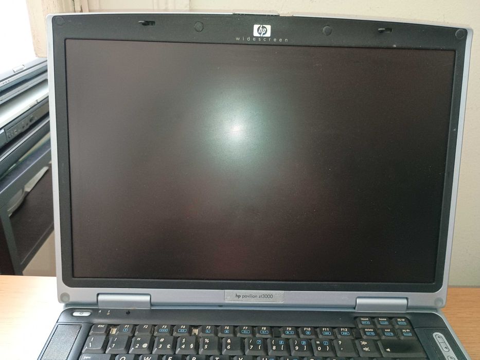 HP Pavilion zt3000 avariado