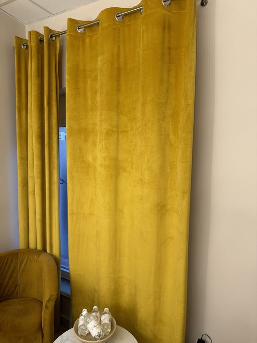 Zaslony zlote stan idealny