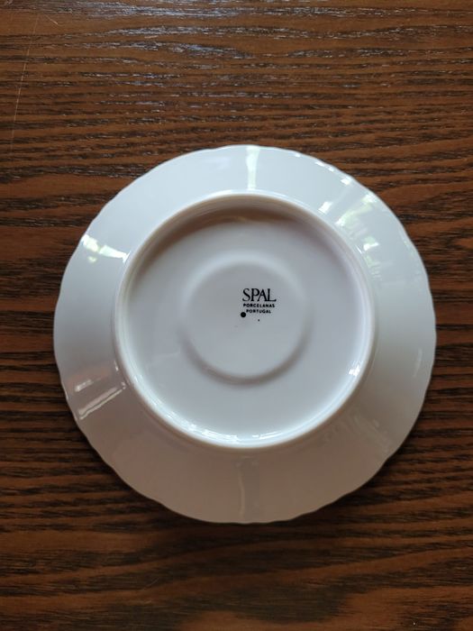 Conjunto de xícara e pires da Spal