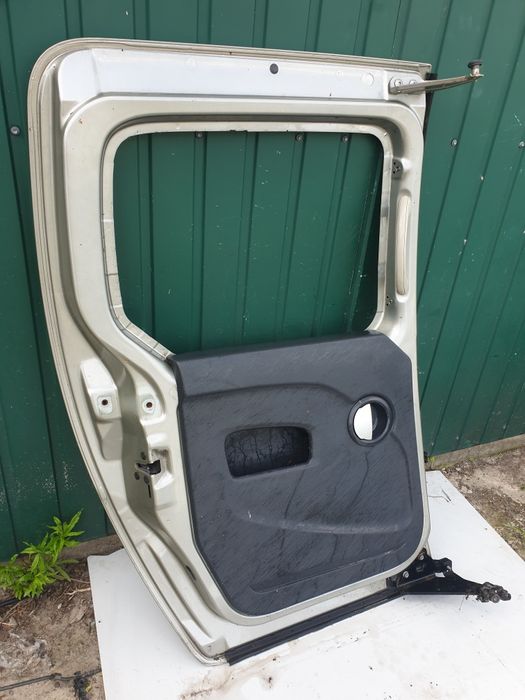 Дверка ліва задня Renault kangoo 2008 2019рік