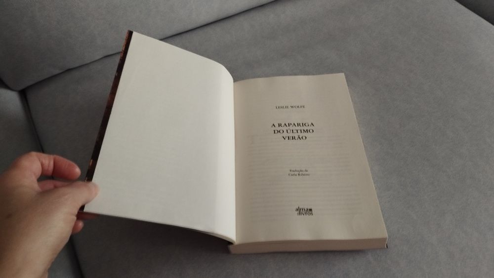 A rapariga do último verão - Leslie Wolfe