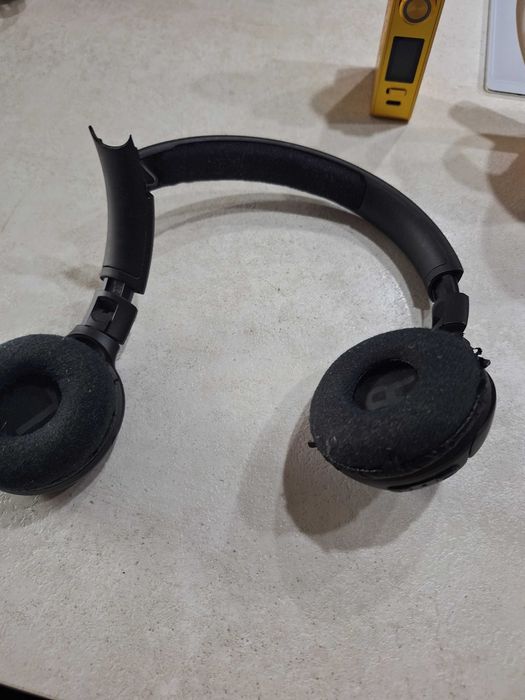 Słuchawki JBL *lekko uszkodzone*