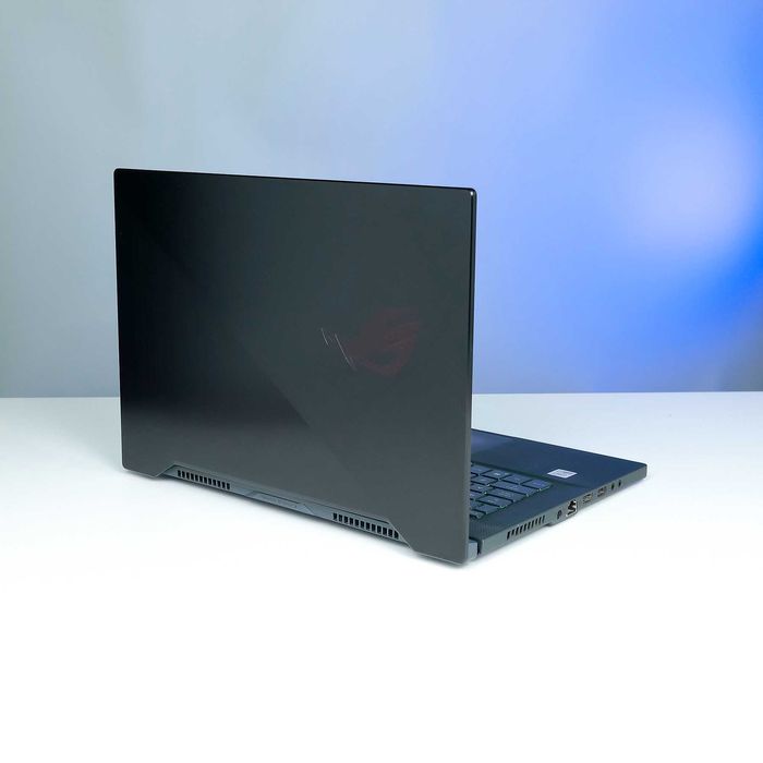 БВ Ігровий ноутбук Asus ROG Zephyrus M15 GU502L / Core i7 / RTX 2060