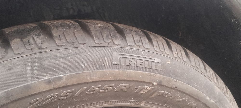Pirelli 225 55 17