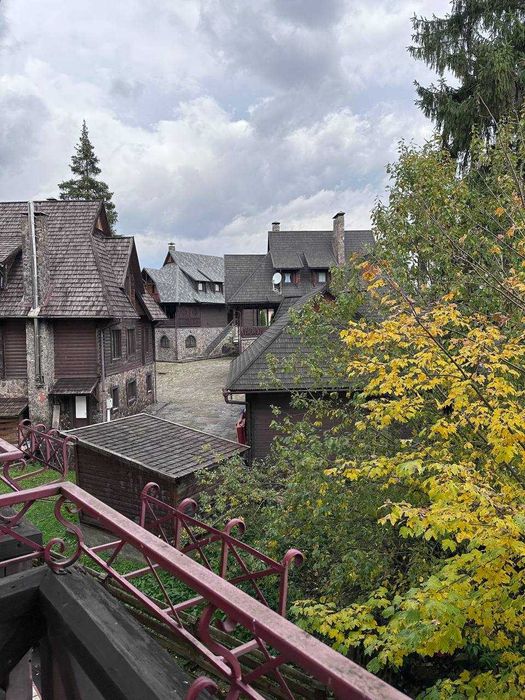 Апартаменти в готелі «Patkovski» площею 40 м² в центрі Буковеля