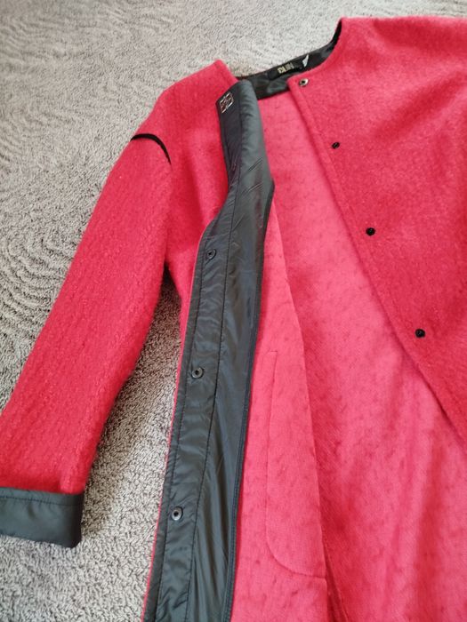 Пальто жіноче легеньке