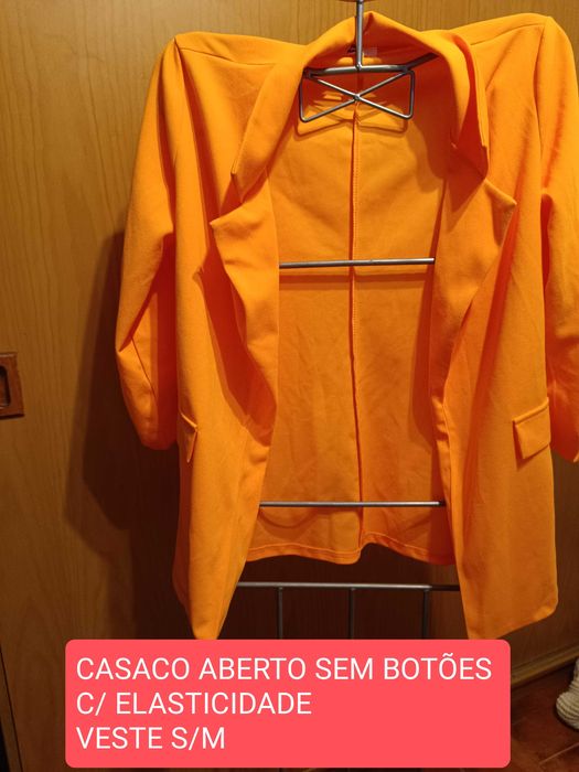 Roupa de senhora cada peça 5 euros
