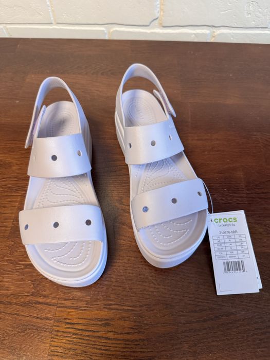 Сандалі Crocs нові