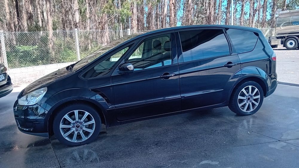 Ford S-Max — fotografia 5