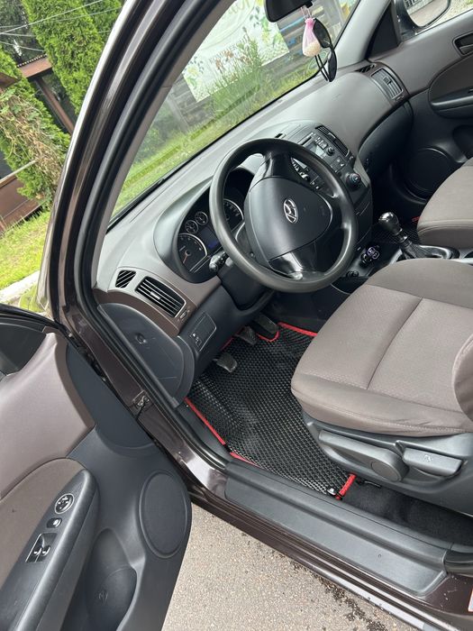 Автомобіль хюндай