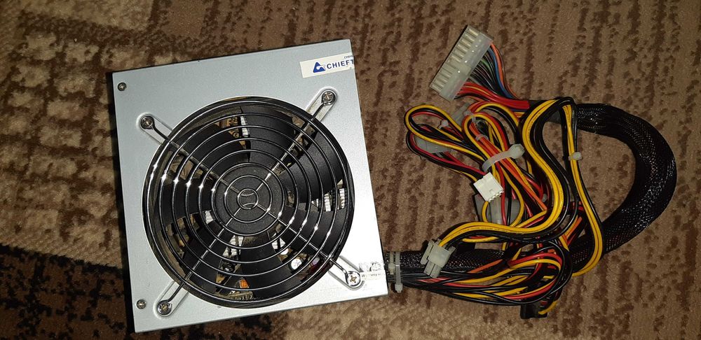 Блок живлення 370W Chieftec CFT-370-N12S (20+4pin, 1х120мм)