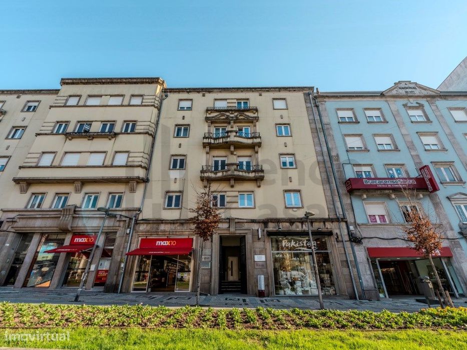 Arrenda-se Escritório - Av. Liberdade - Braga