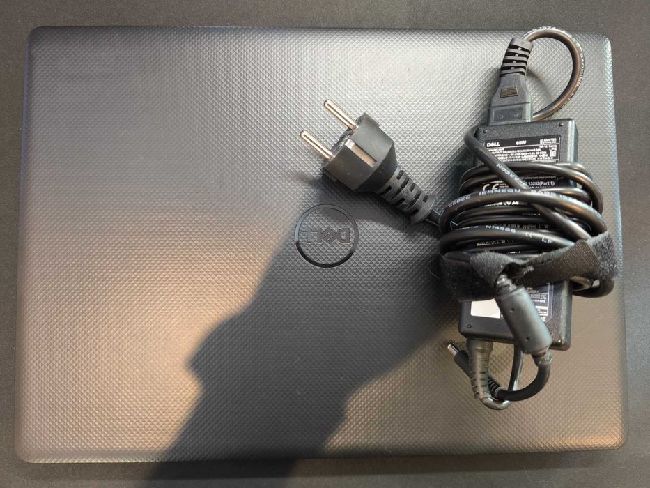 Laptop Dell Latitude 3480 15,6" i5-8265U 8GB RAM 256GB SSD Win 11 Pro