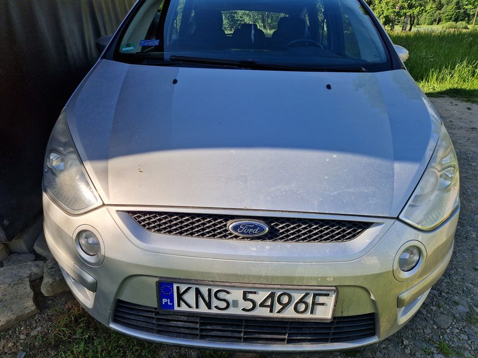 Ford S Max  2010 rok