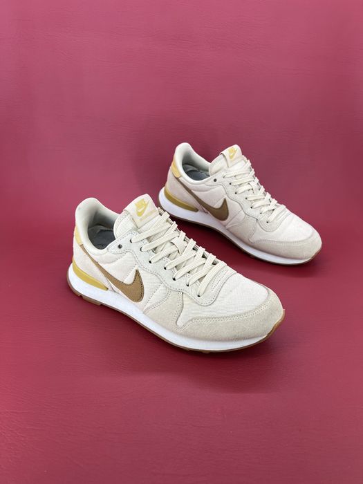 Кросівки жіночі  36,5р.  Nike Wmns Internationalist