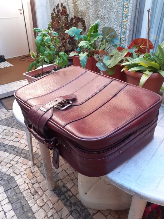 Mala Vintage Castanha Escura