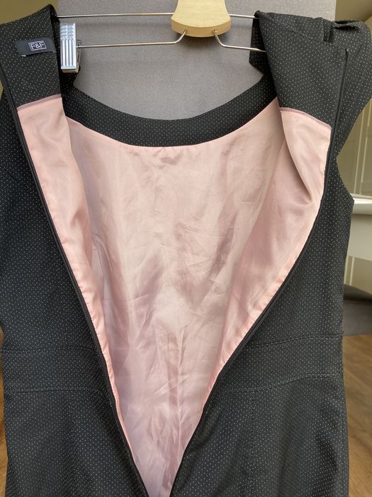 Sukienka w kropki rozm. 38