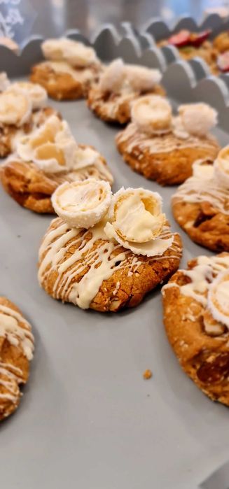 Bolos artisanais, bolos de aniversario, biscoitos...