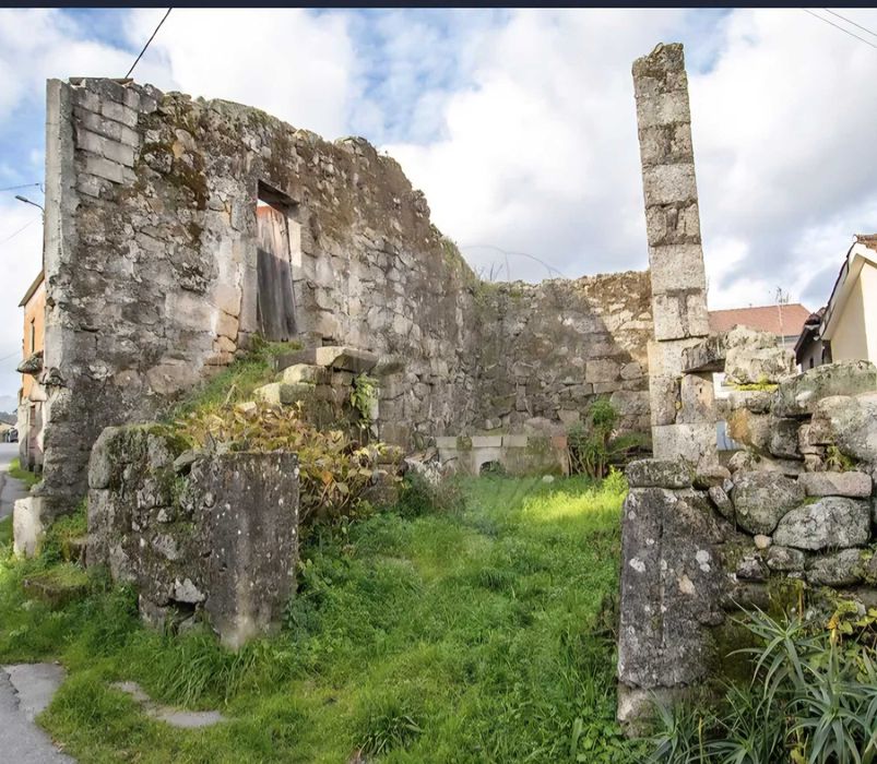 Vendo casa para renovar